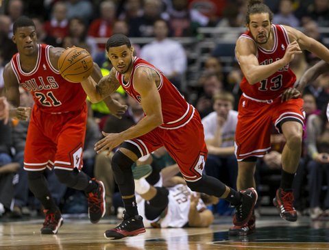 Jimmy Butler, D.J. Augustin e Joakim Noah têm sido alguns dos destaques dos Bulls nesta temporada / Fonte: Chicagotribune.com