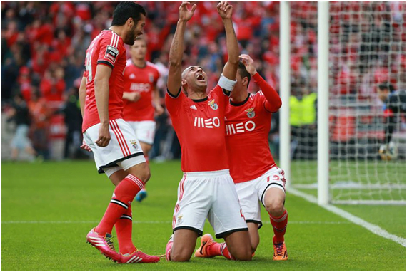 Luisão apontou o primeiro golo do Benfica Fonte: Facebook do Sport Lisboa e Benfica