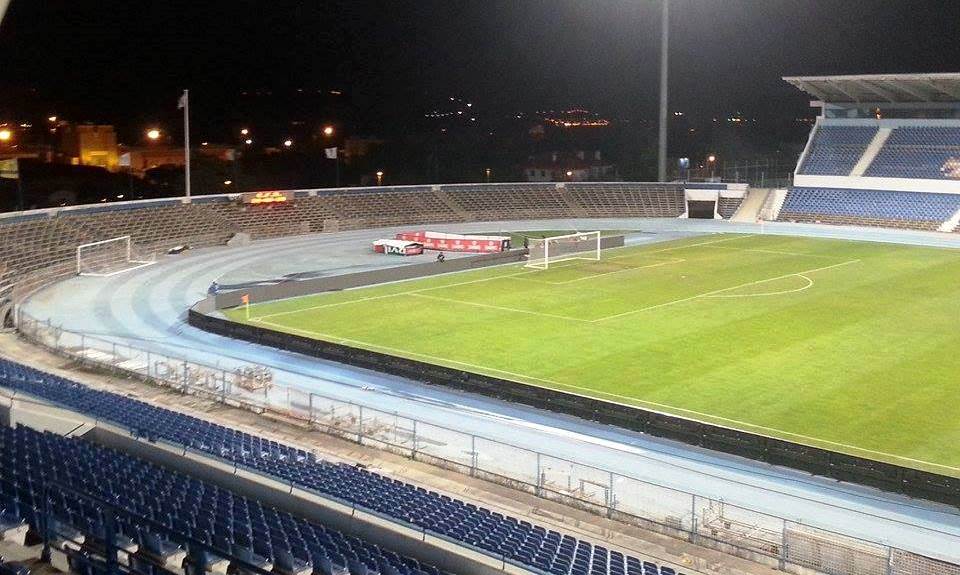 O horário do jogo (21h00) não foi benéfico para a presença de adeptos no Estádio do Restelo