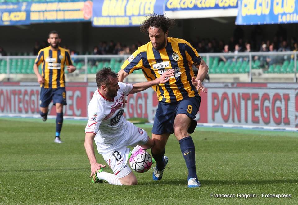 Luca Toni foi a principal figura do Hellas Verona neste regresso à Serie A Fonte: Francesco Grigolini/Fotoexpress