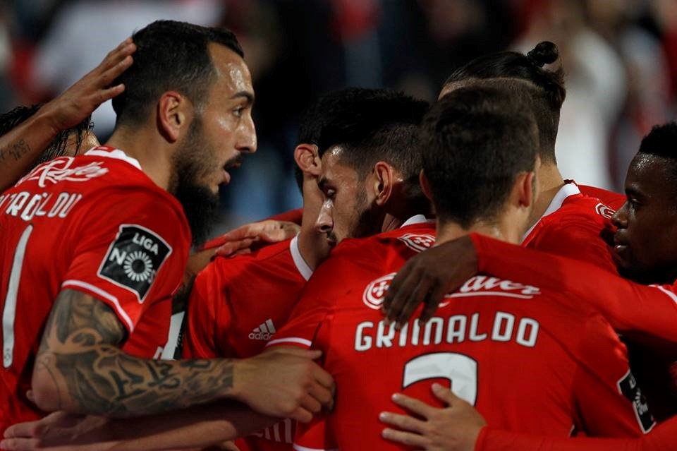 Depois de três jogos bastante bem conseguidos, a equipa encarnada dá mostras de confiança e de bom nível de jogo; Fonte: SL Benfica